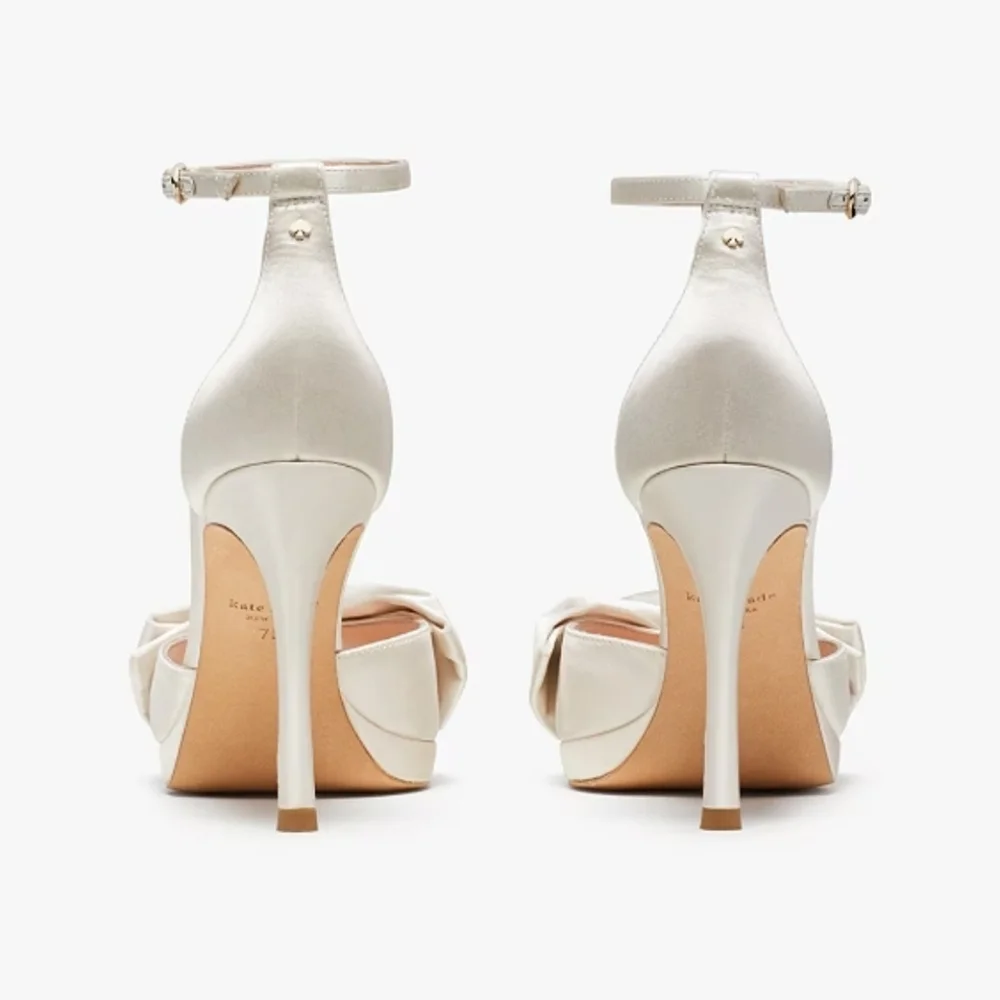 New In Box Kate Spade New York Bridal Bow Pump Sandal Heels Ivory Size 5.5!